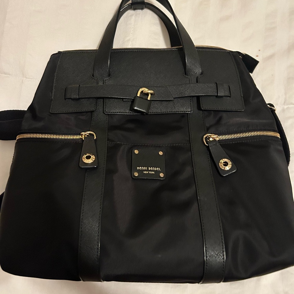 Henri Bendel Black Jetstter Backpack EUC large size
